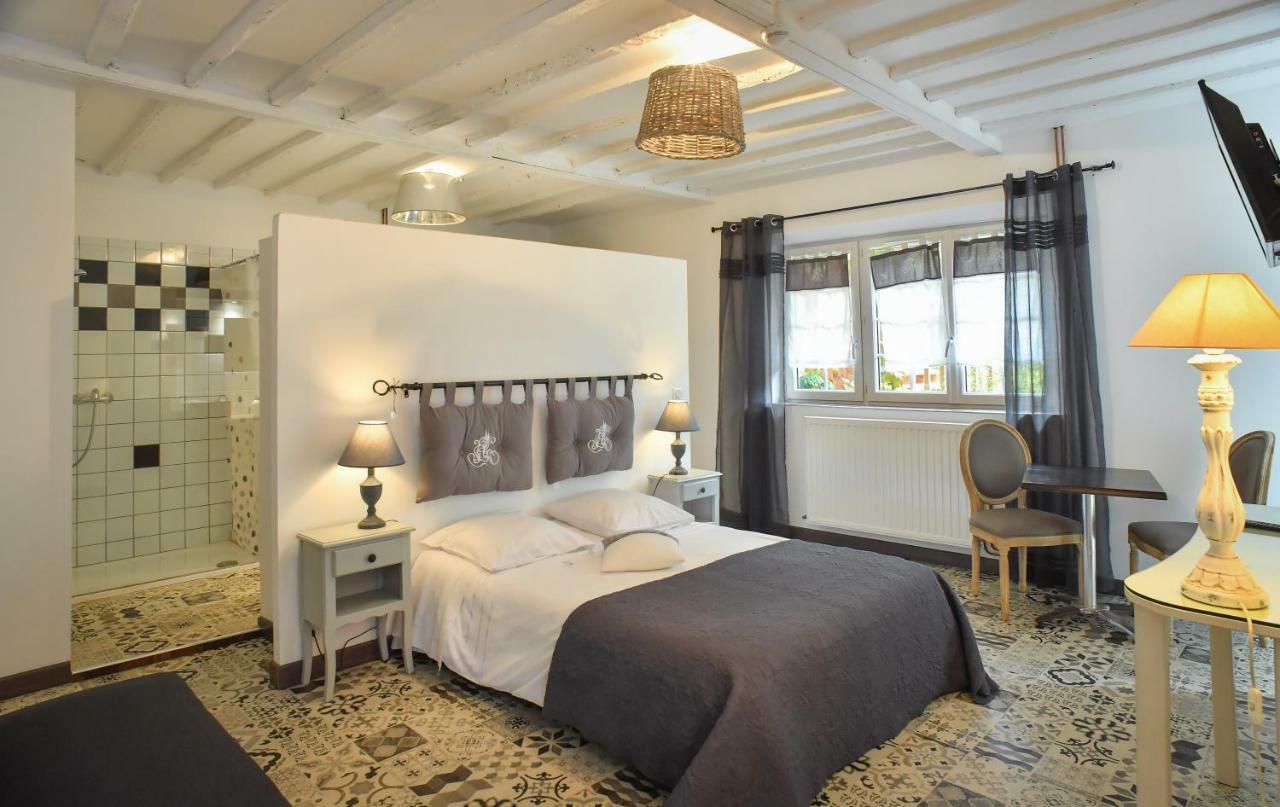 Domaine De La Palombe *